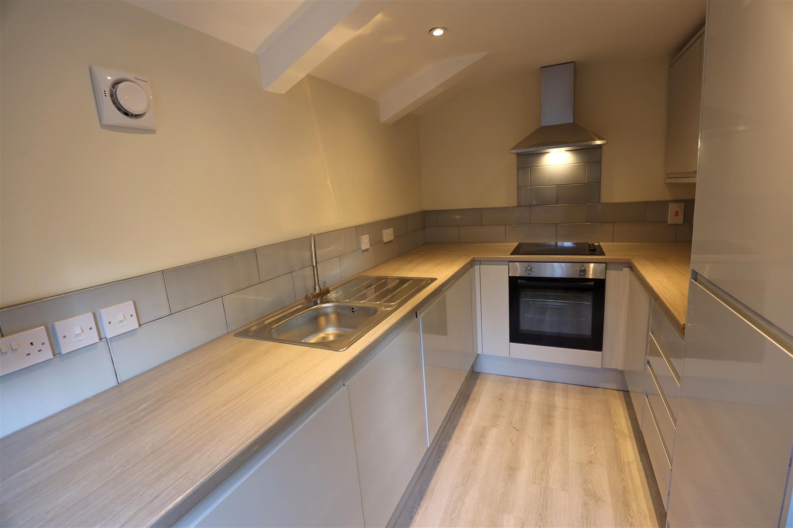 22 Eastgate, Cowbridge, Vale of Glamorgan, CF71 7DG